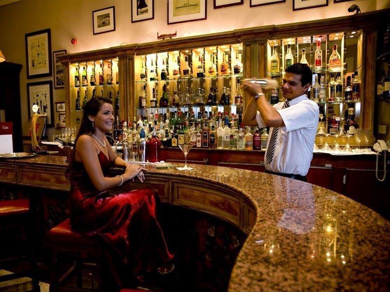 The Phoenicia Malta - The Leading Hotels Of The World Floriana Exterior photo The bar at the American Bar